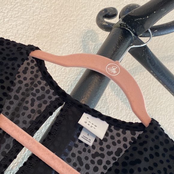 Black Dress, Slit Top Back, Buttonless, Easy Stretch Fabric🖤 - Picture 3 of 8